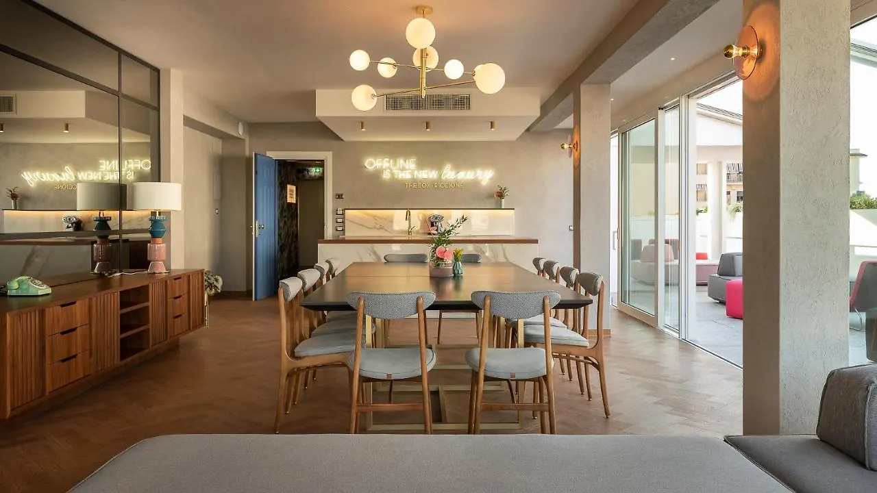 Hotel The Box Riccione - Adults Only 4*,