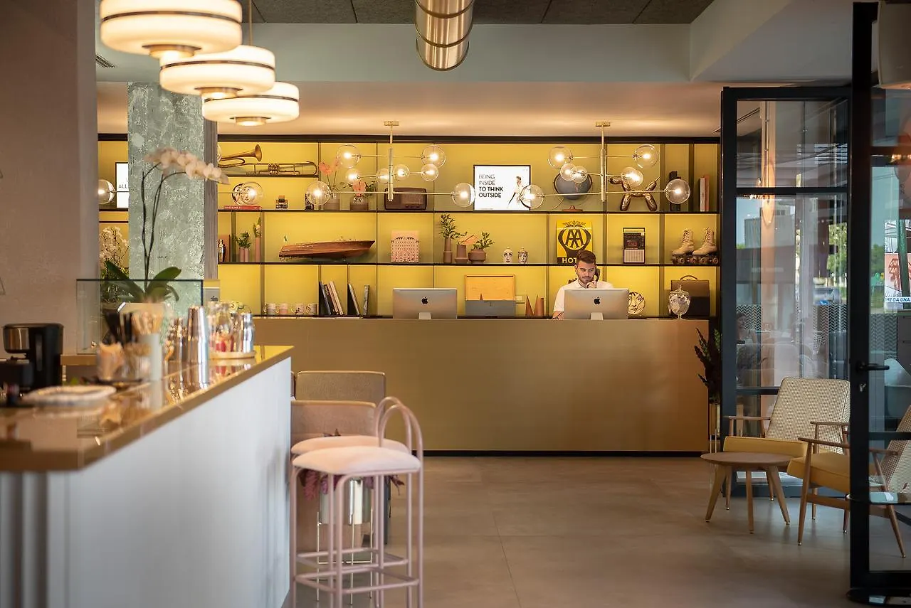 Hotel The Box Riccione - Adults Only